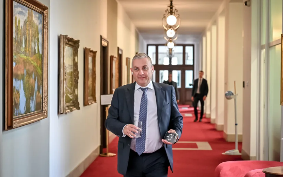 Vláda určila maximální ceny pro elektřinu a plyn
