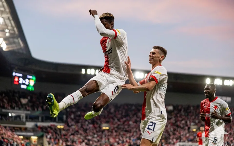Peter Olayinka vyrovnal na 2:2.
