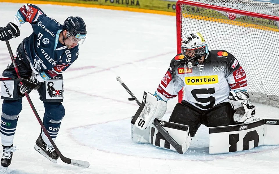 Hokejisté Sparty porazili Vítkovice 5:3 a sesadili Ostravany z čela tabulky