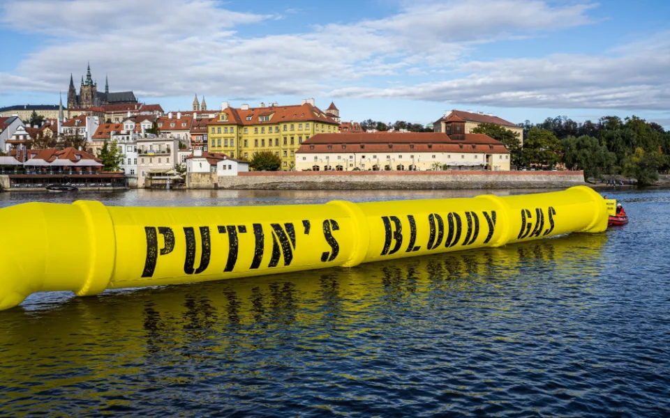 Putinův krvavý plyn. Na Vltavě vznikl plynovod