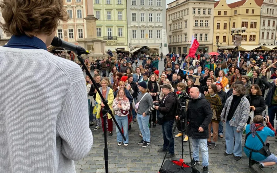 FOTOGALERIE: Aktivisté stávkují za klima v centru Prahy
