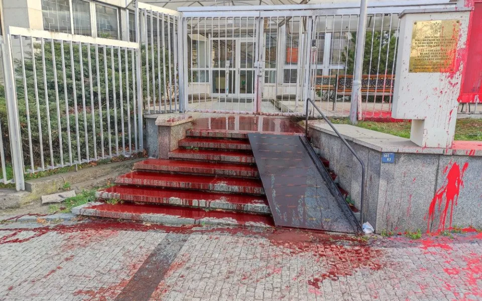 Odpojme energie budovám, které patří Rusům, vyzývá petice