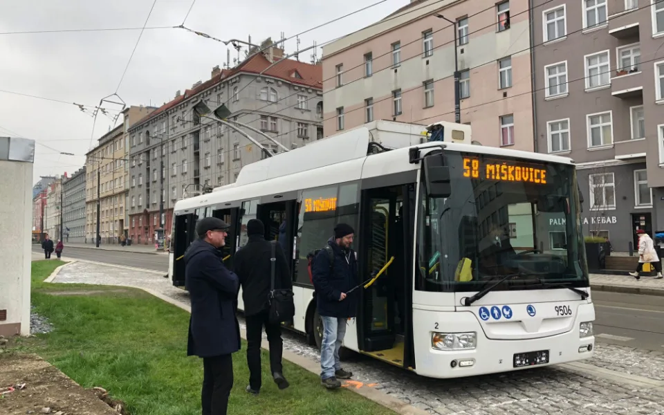 Trolejbus bude jezdit jen o víkendu.