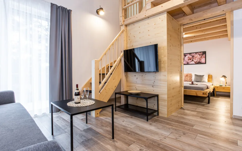 Korzo Lipno láká na apartmány nedaleko sjezdovky i pláže. Nabízí zázemí nejen pro rodiny s dětmi