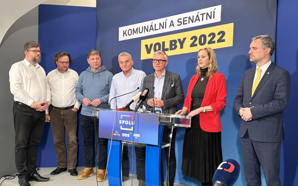 Nová koaliční smlouva mezi Spolu, Piráty a STAN má být příští týden