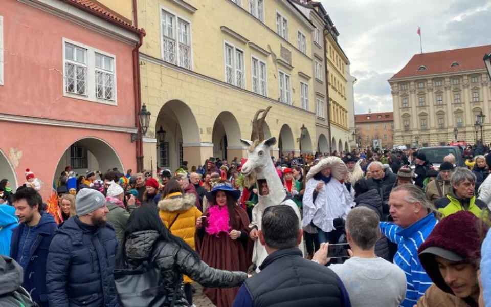 FOTOGALERIE: Masopustní průvod masek na Hradčanech
