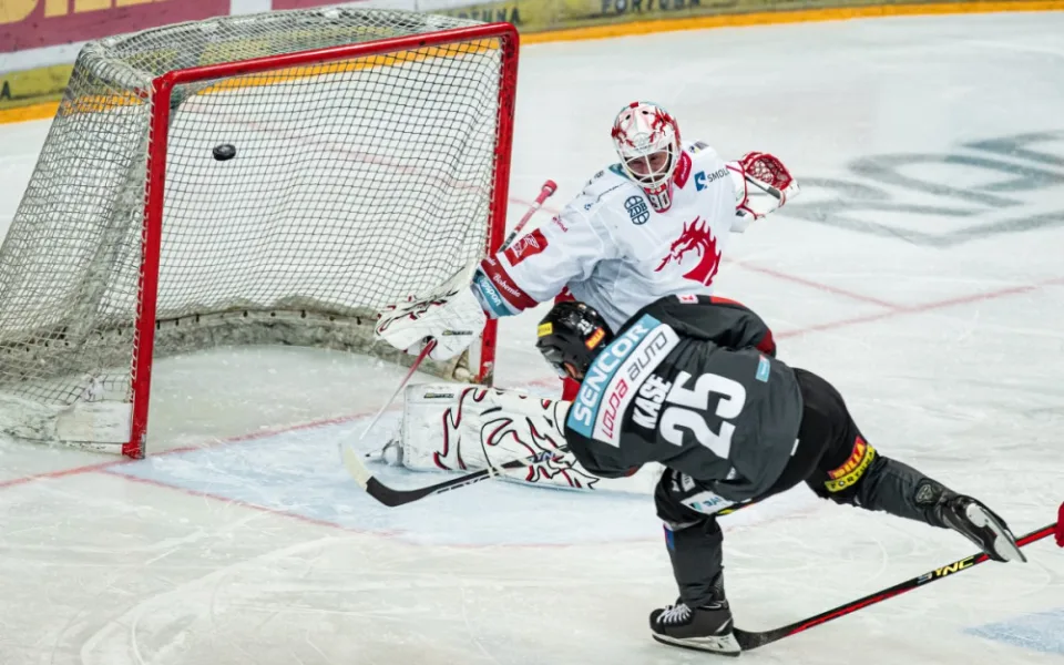 Sparta prodloužila zmar Ocelářů. Doma je porazila 4:2