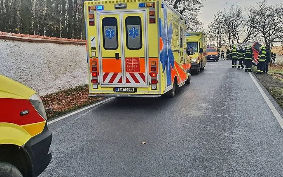 Mladí řidiči v Praze často bourají v ulici Pod Jankovem. Místem jezdí příliš rychle