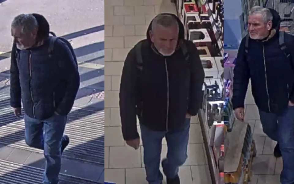 Zloděj ukradl muži peněženku z krabice s nákupem. Pátrá po něm policie