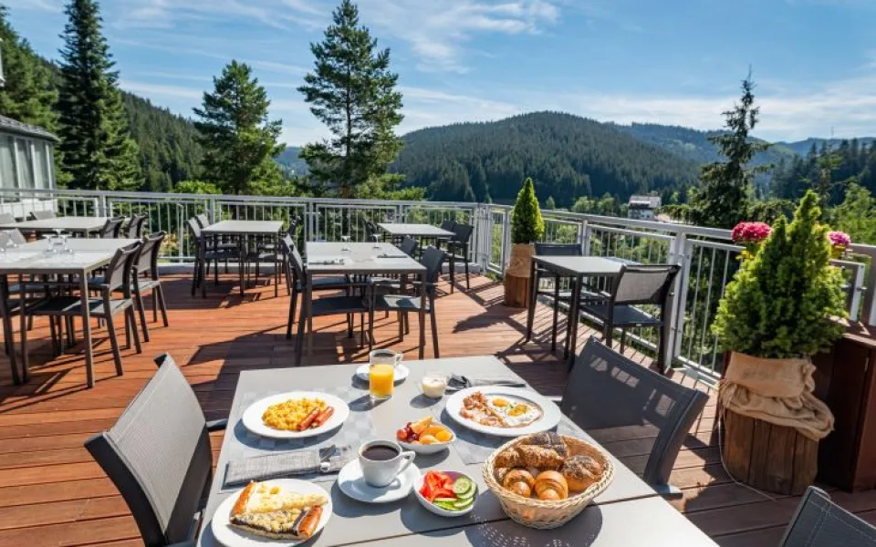 Klid, wellness a jarní Beskydy. Odpočiňte si ve Spa hotelu Lanterna