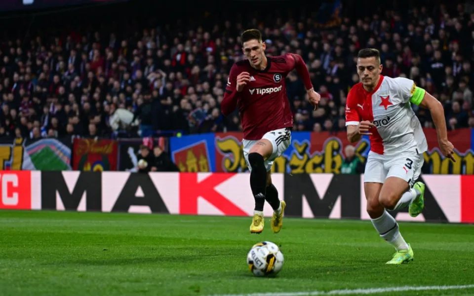 Pražský duel skončil 3:3, tabulku dál vede Sparta