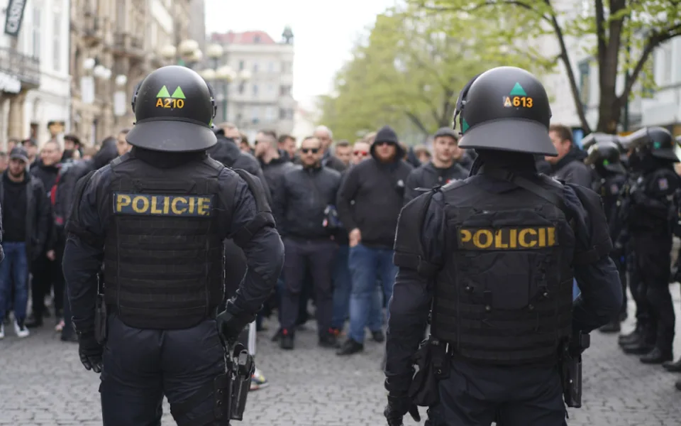 Na derby Sparta-Slavia policie zajistila celkem 17 lidí