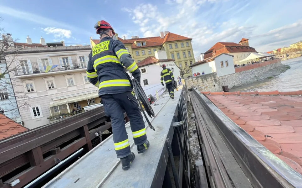 Praha preventivně zavírá náplavky kvůli stoupající hladině řek