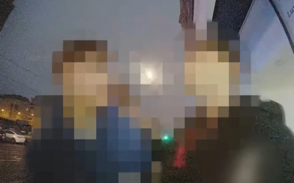 Kámo, tys mě napad. Opilí mladíci nevěděli, kdo koho napadl první