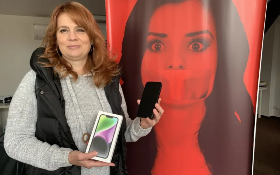 Vůbec jsem to nečekala, raduje se Simona Cháberová. S Drbnou vyhrála iPhone 14