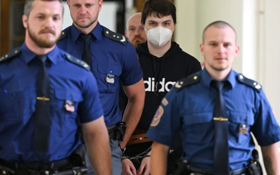 Mladík půjde do vězení na 14 let.