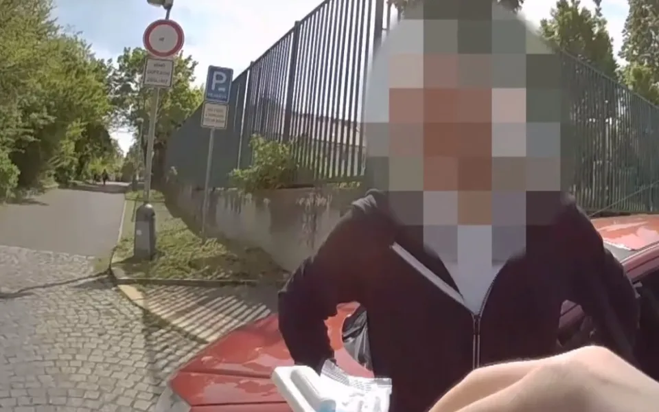 Muže si převzala státní policie