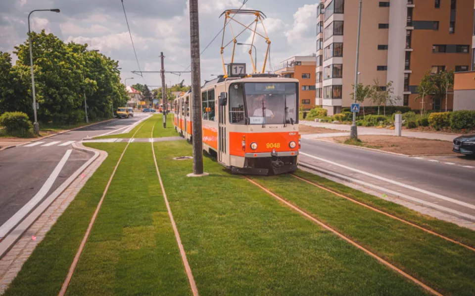 Nová tramvajová linka na Libuš je v provozu. V sobotu ji město slavnostně otevřelo