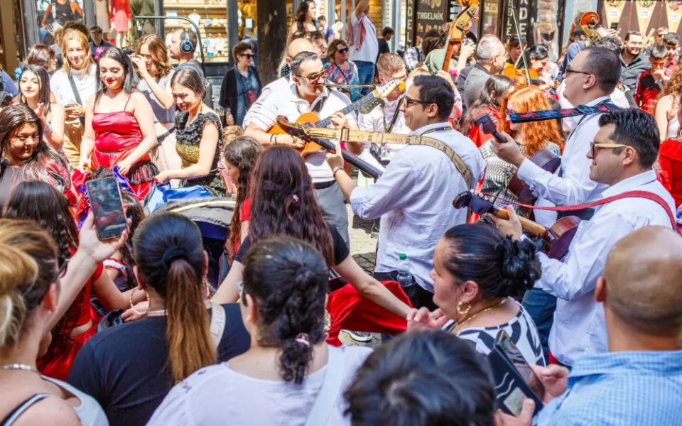 Začíná světový romský festival Khamoro