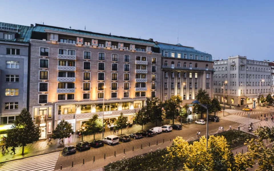 Luxusní hotel skrýval i prominentní protiatomový kryt. Jalta má 65 let