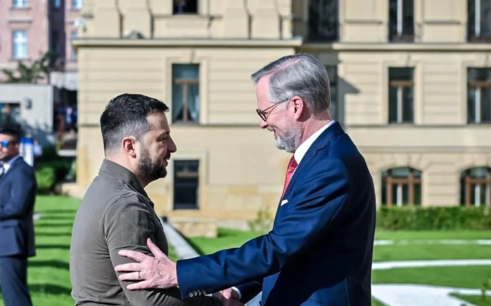 Fiala uvítal na úřadu vlády Zelenského, který zahájil druhý den návštěvy