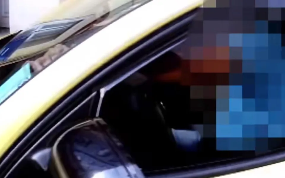 Hlavně mi to nezabavujte, protože odjíždím. Podvodník používal falešný průkaz ZTP
