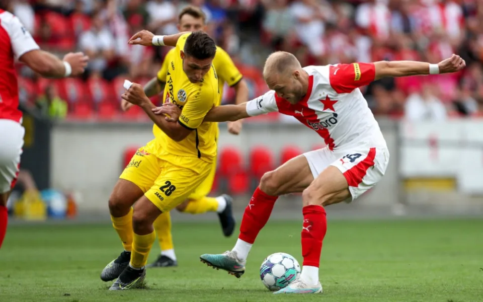 Slavia na úvod sezóny porazila Hradec