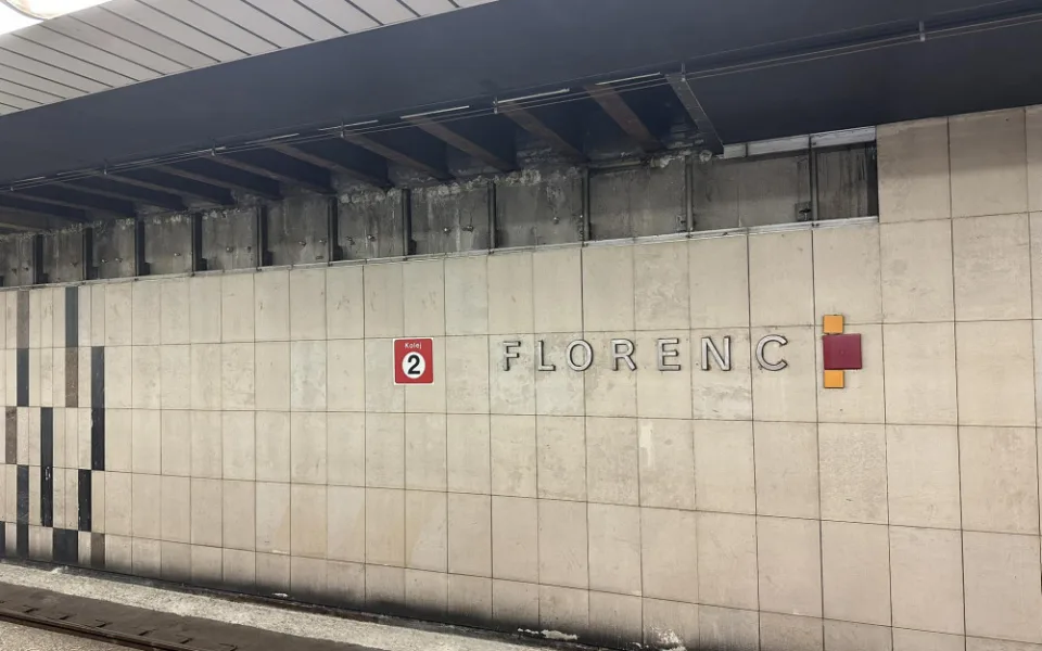 Na zastávce metra Florenc pokračuje oprava stropu. Dnes kvůli tomu nepojede metro mezi Vltavskou a Hlavním nádražím