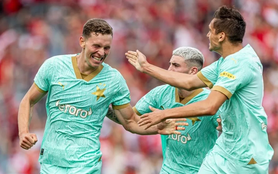 Slavia porazila Budějovice 3:1. Žolík Chytil byl u dvou gólů