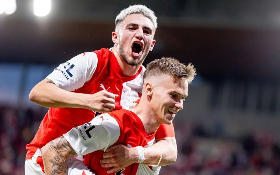 Slavia vstoupila do kvalifikace Evropské ligy výhrou 3:0 nad ukrajinským Dniprem