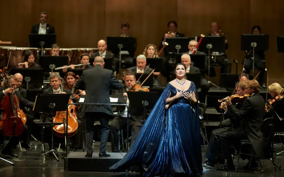 Anna Nětrebková