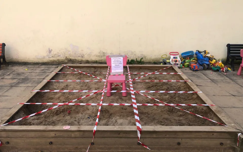 Radnice Prahy 1 preventivně uzavřela všechny pískoviště