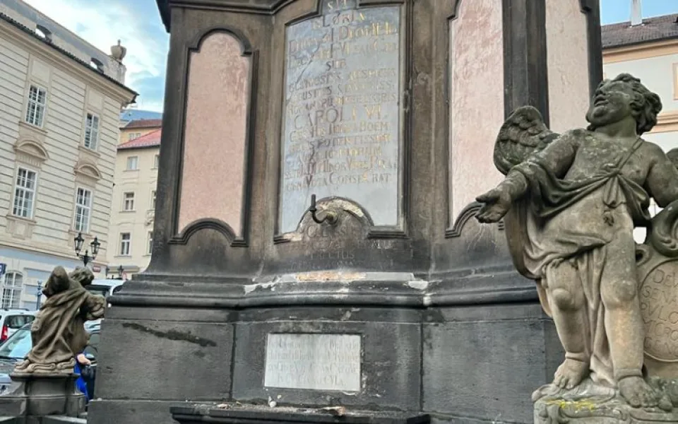 Nejvíc to odnesla socha svatého Václava.