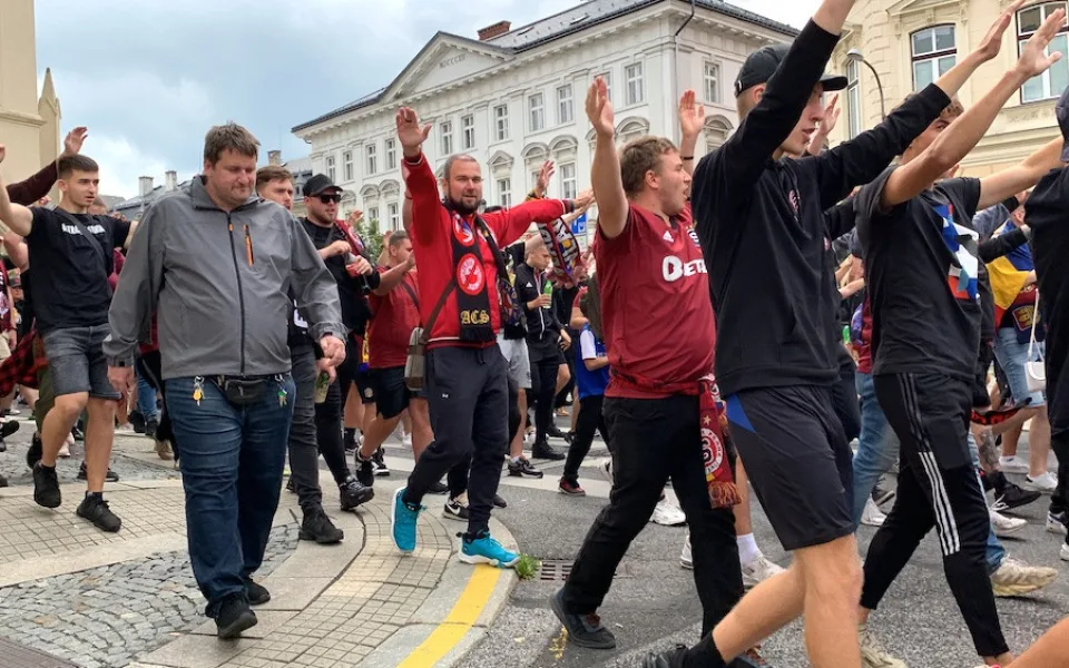 VIDEO: Sparťané prošli Libercem, pochod se obešel bez komplikací