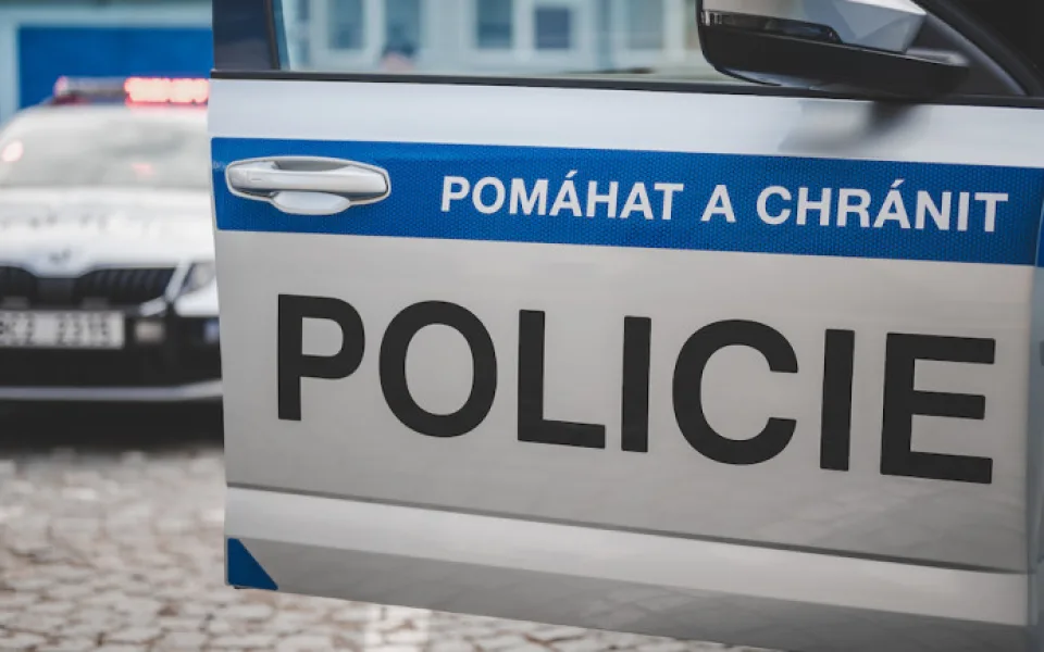Dva sedmiletí výrostci zbili devítiletého kvůli penězům. Odborníci kvůli zhoršující se situaci svolali schůzku