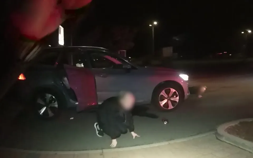 Muž měl s sebou i partnerku.