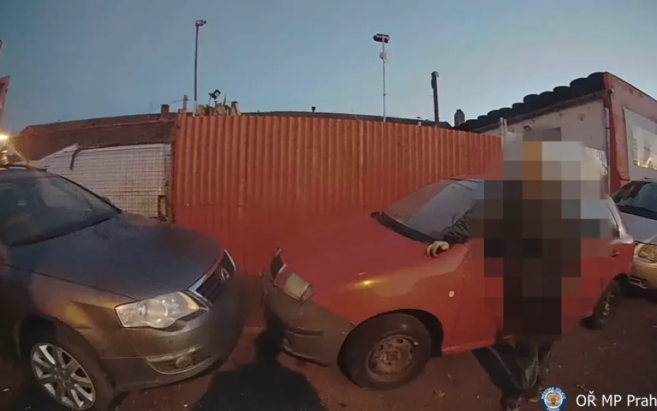 VIDEO: Řidiči používají falešné espézetky. Uvádějí bizarní výmluvy