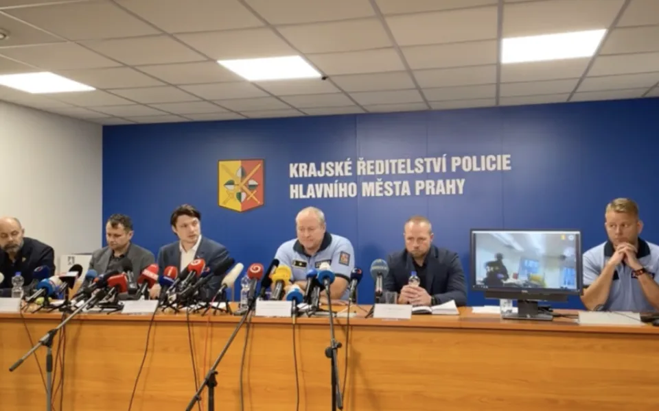 Policie o události informovala na tiskové konferenci.