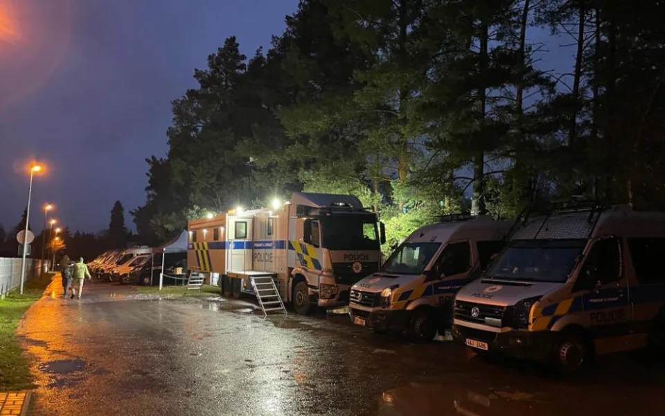 Policie prohledávala Klánovický les dva dny.