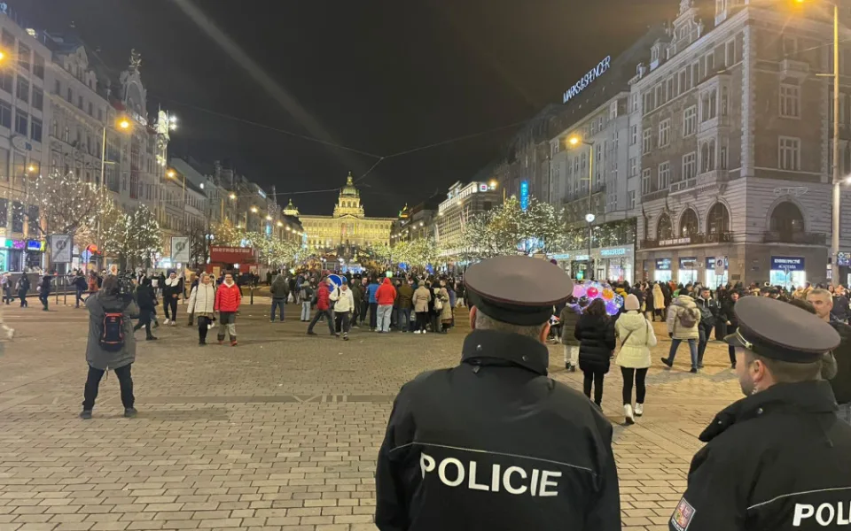 V centru hlídkují stovky policistů