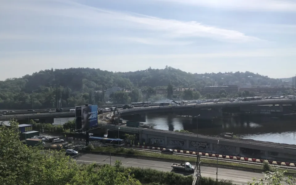 Oprava Barrandovského mostu v Praze skončí letos, práce začnou 11. března