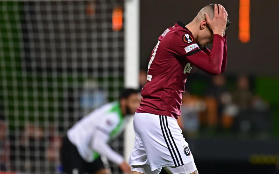 Sparta v úvodním osmifinále Evropské ligy utrpěla doma s Liverpoolem debakl 1:5
