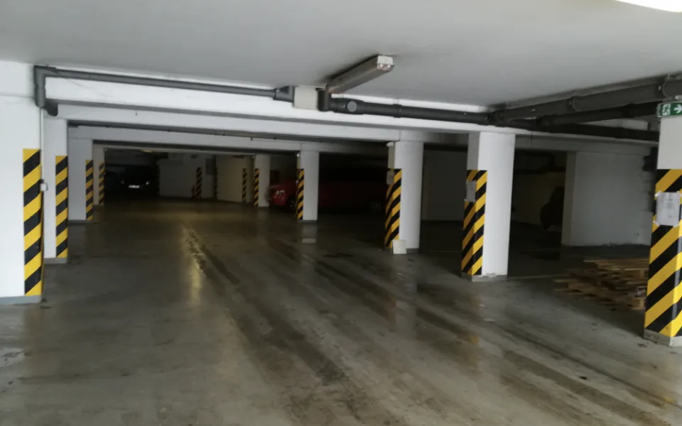 Hlavní město pronajme přes tři sta garážových stání, zatím jsou prázdná