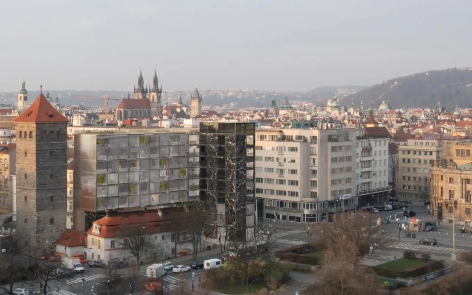 V Revoluční vyroste levitující bytový dům s pasáží
