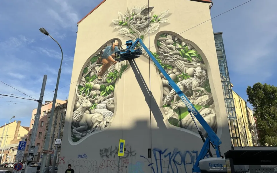 Nový ChemiSův mural upozorňuje na problémy astmatiků. V Česku jich je sedm set tisíc