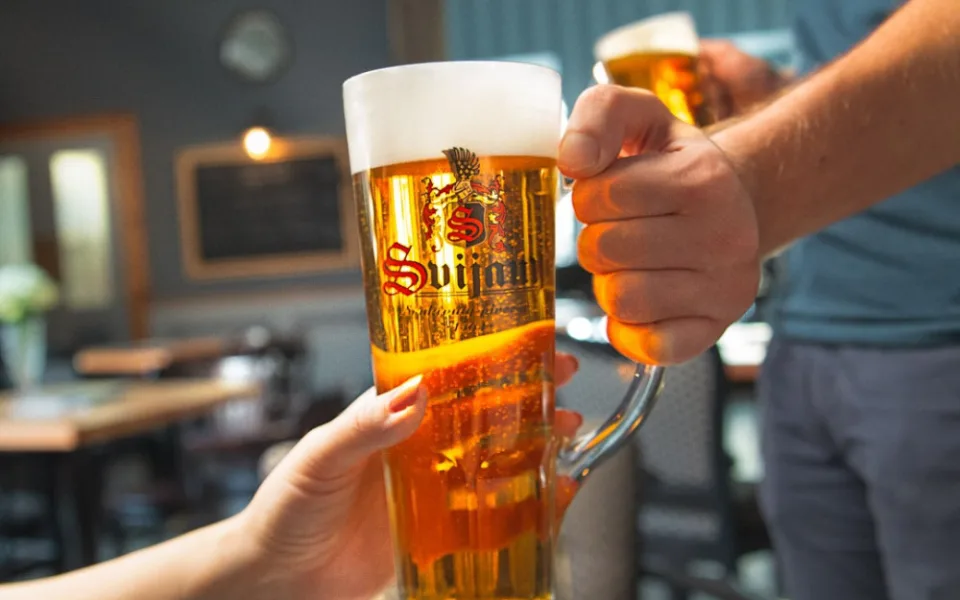 DUX se ve Svijanech vaří už poosmé. Kultovní svijanské pivo bude na čepu opět jen několik dní