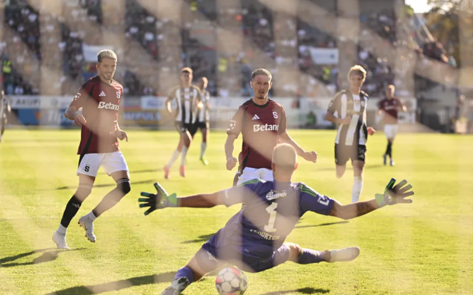 Sparta si poradila s Budějovicemi 2:0