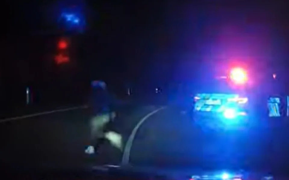 VIDEO: Bez řidičáku a s pervitinem v kapse - tak ujížděl řidič BMW ze Strašnic až k Humpolci
