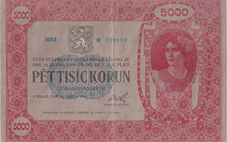 Pětitisícová bankovka byla vydražena za rekordních skoro 26 milionů Kč
