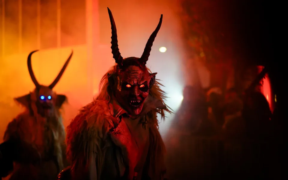 Výstaviště ovládla pekelná show. Dorazili krampusáci z Čech i Rakouska.